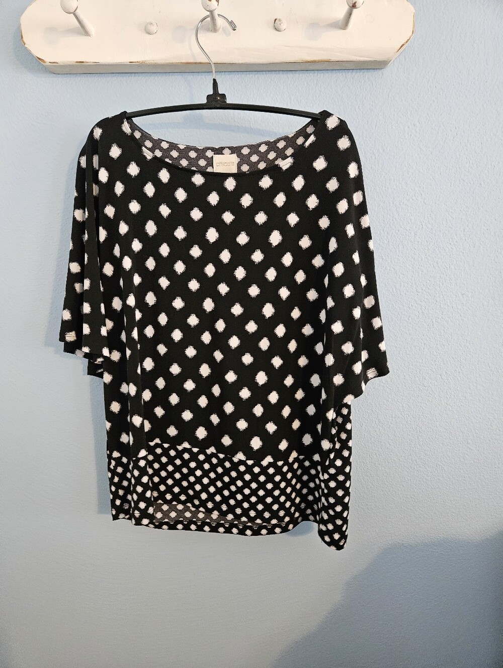 Chico's Black and White Short Sleeve Scoop Neck Top